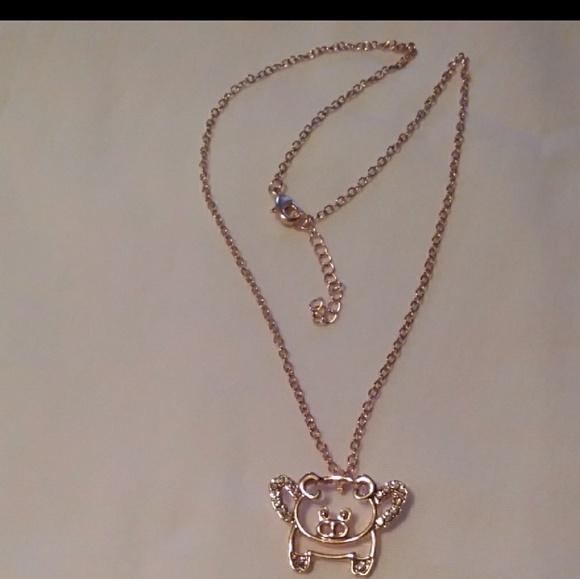 Flying pig rose gold necklace - Picture 4 of 5